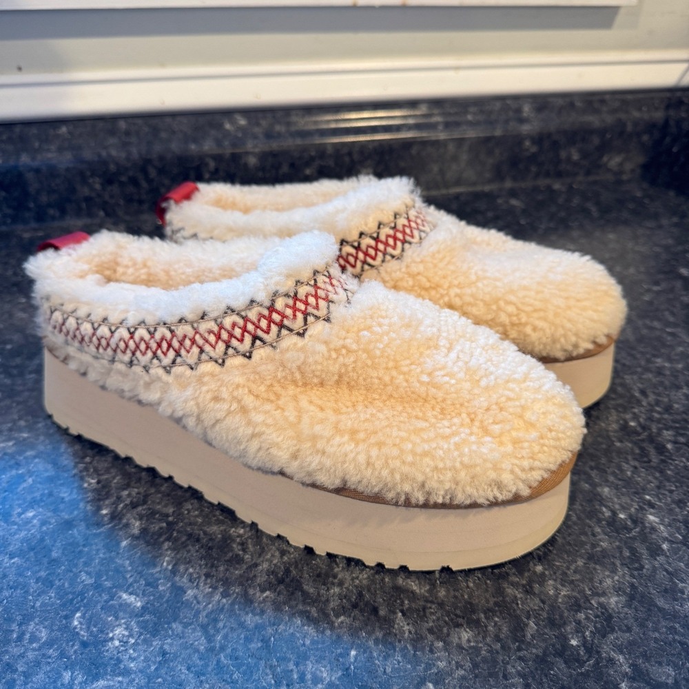 Discontinued‎ UGG Tazz Shearling Size 8 NWOT